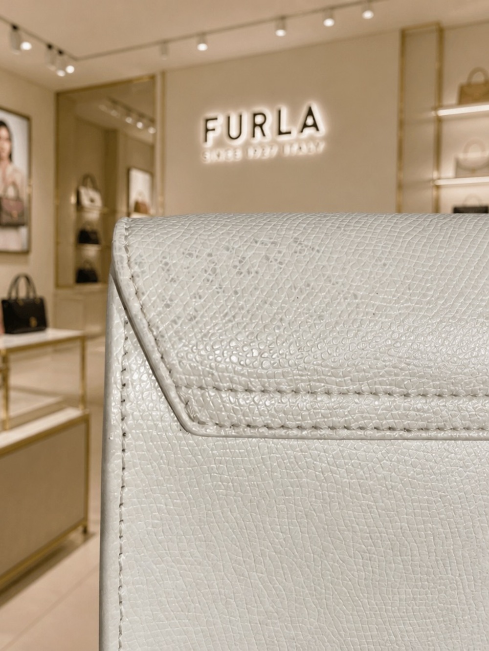 🧚FURLA Metropolis Mini Crossbody Petalo Bag🧚 - Picture 10 of 14